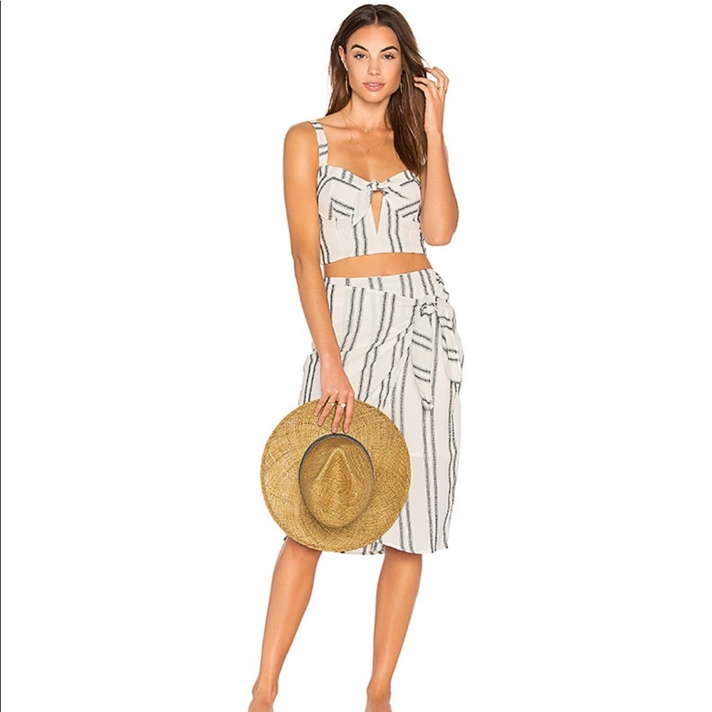 Astr top (S) and skirt (XS) set